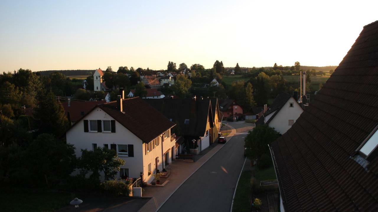 Hotel Glas Fluorn-Winzeln Exterior foto